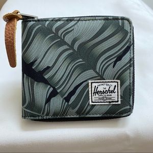 Herschel print wallet